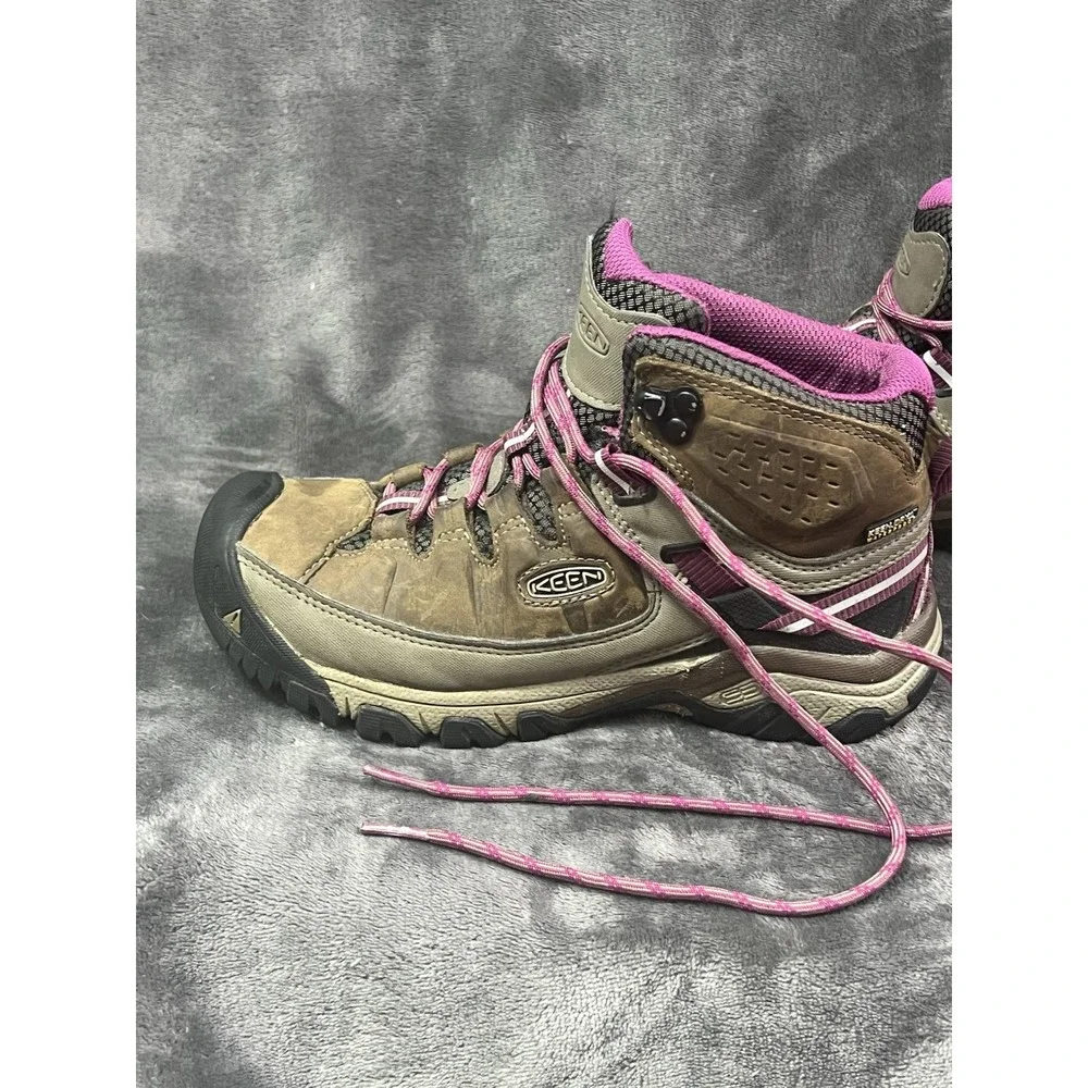 Keen Women Boots Targhee III Mid Waterproof Hiking  Weiss/Boysenberry  Sz 6 Gorp